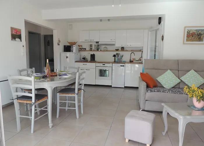 Petit Paradis A Saint Mandrier 1 Chambre Plage A 4 Mn Clim Parking Wifi