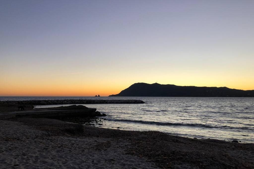 Petit Paradis A Mandrier 1 A 4 Mn Clim Parking Wifi Saint-Mandrier-sur-Mer